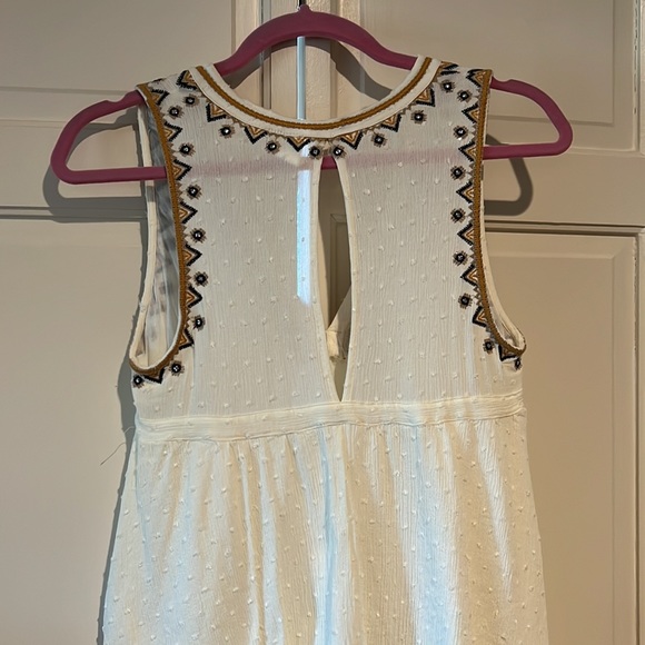 Unique Embroidered Top - Picture 3 of 3